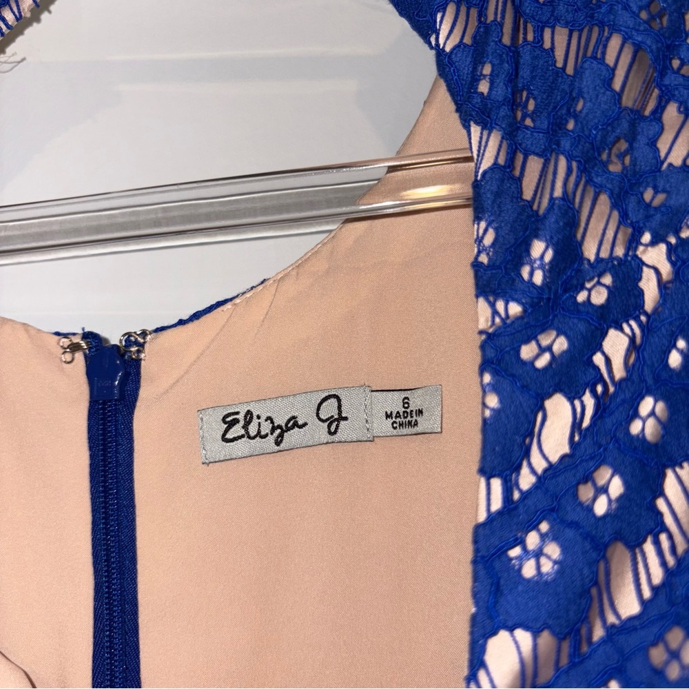 Eliza J lace eyelet belted Patterned Dress blue nude size 6 - Picture 4 of 7